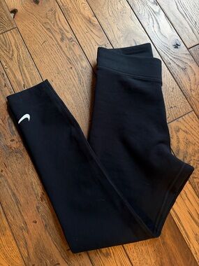 Nike Black Womens Athletic Leggings with White Swoosh